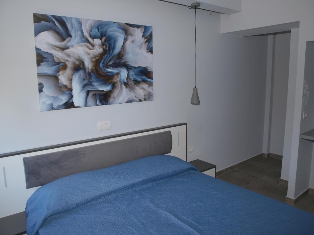 Attic Apartments Agia Anna  Bagian luar foto