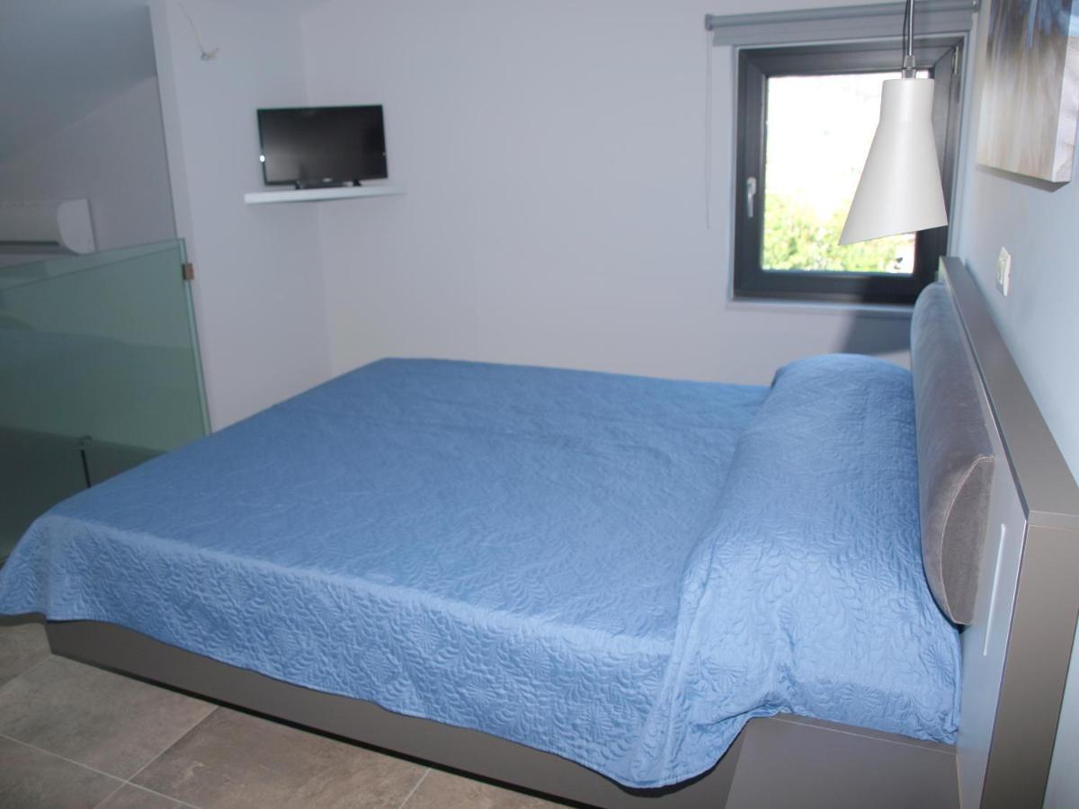 Attic Apartments Agia Anna  Bagian luar foto