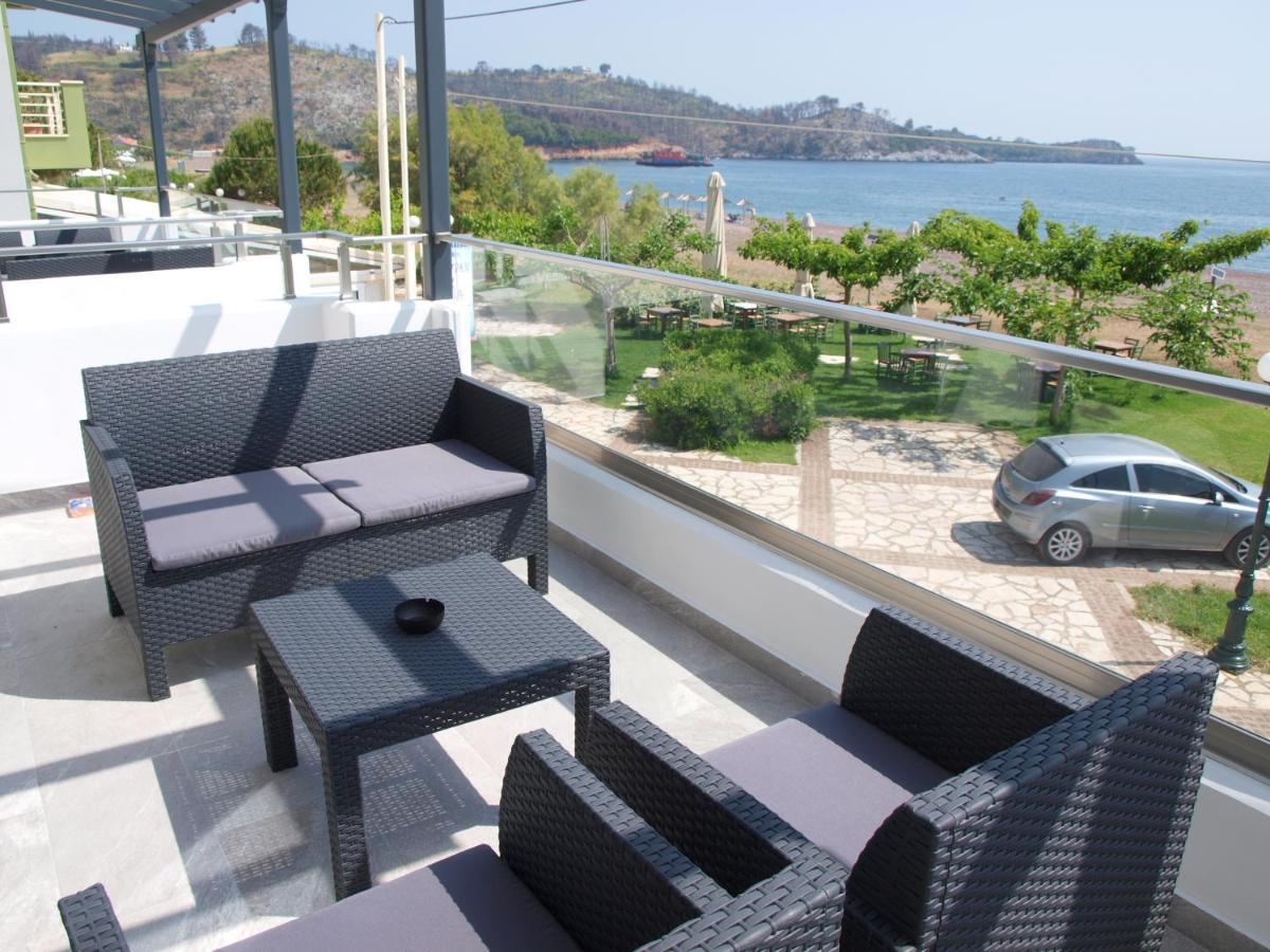 Attic Apartments Agia Anna  Bagian luar foto
